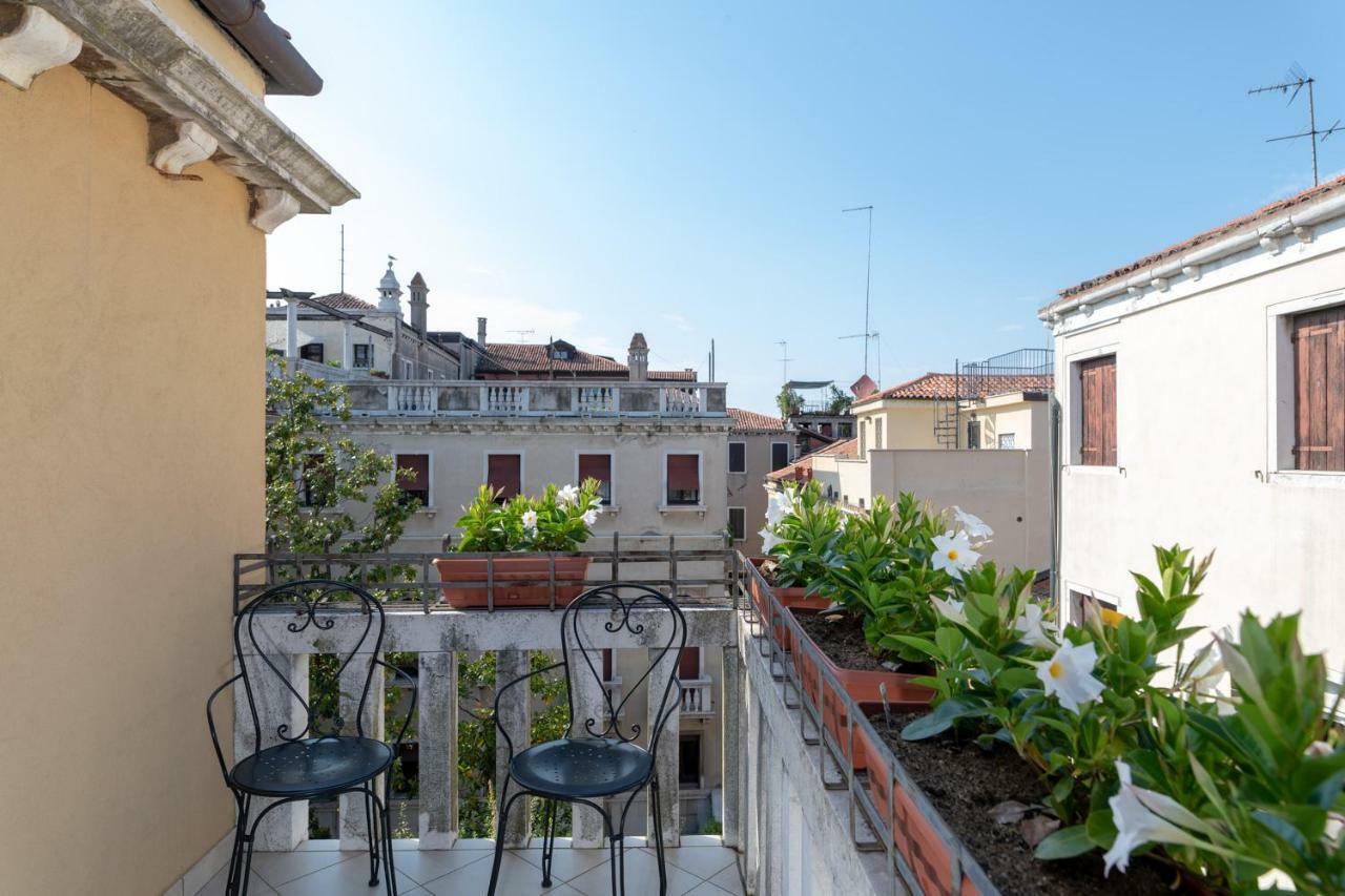 San Samuele Apartament *